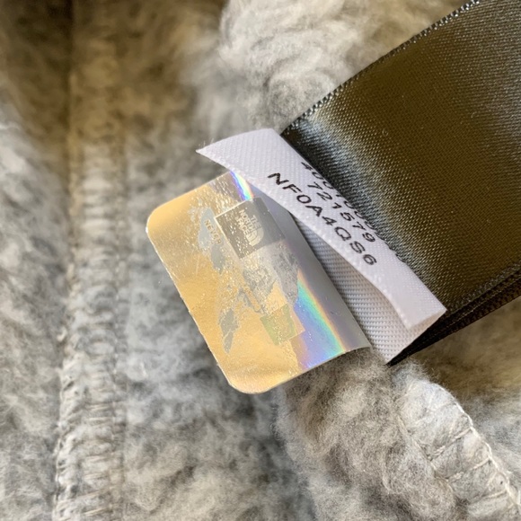 The North Face Maggy Sweater Fleece Jacket RTO - Picture 6 of 8